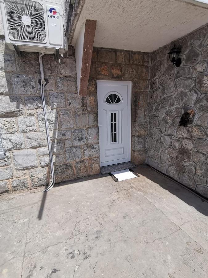 Trilj Apartman Jurika Exteriér fotografie
