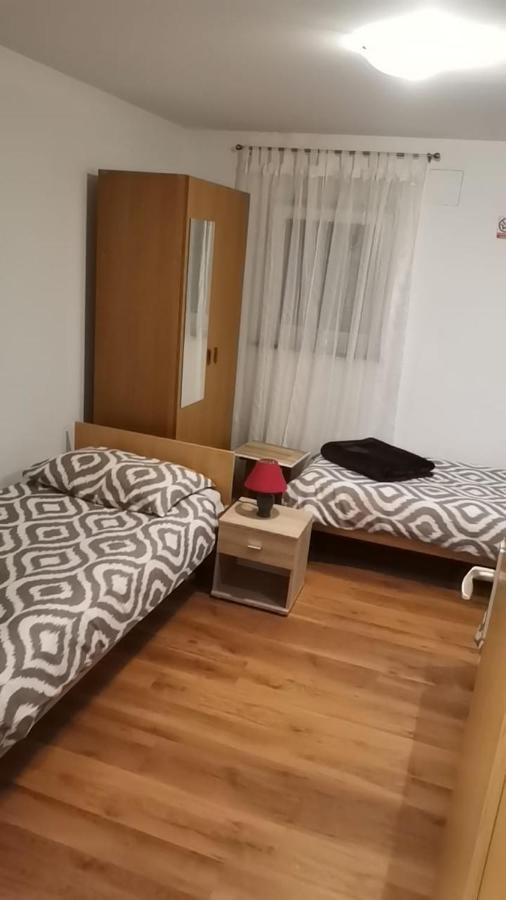 Trilj Apartman Jurika Exteriér fotografie