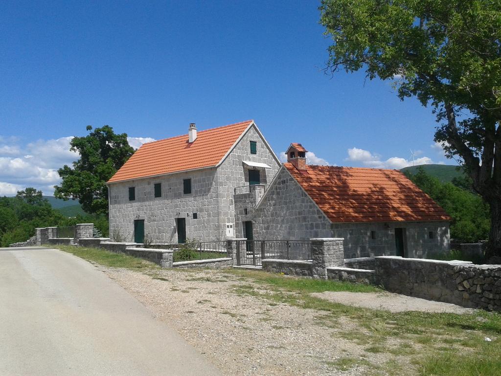 Trilj Apartman Jurika Exteriér fotografie